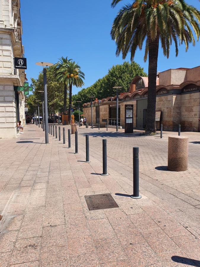Superbe Batisse De Caractere, Coeur De Ville 佩皮尼昂 外观 照片